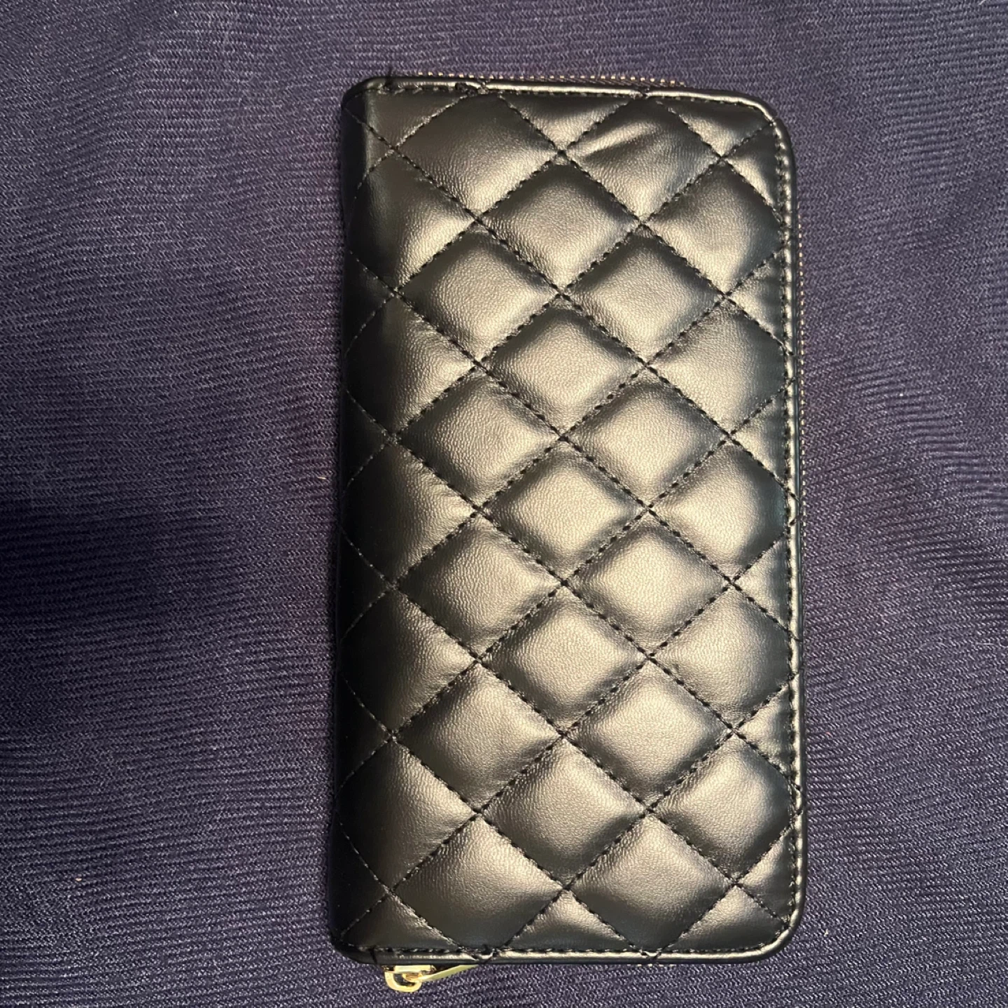Quilted Zip Around Wallet Black Leather Gold Chain Accents - photo 2