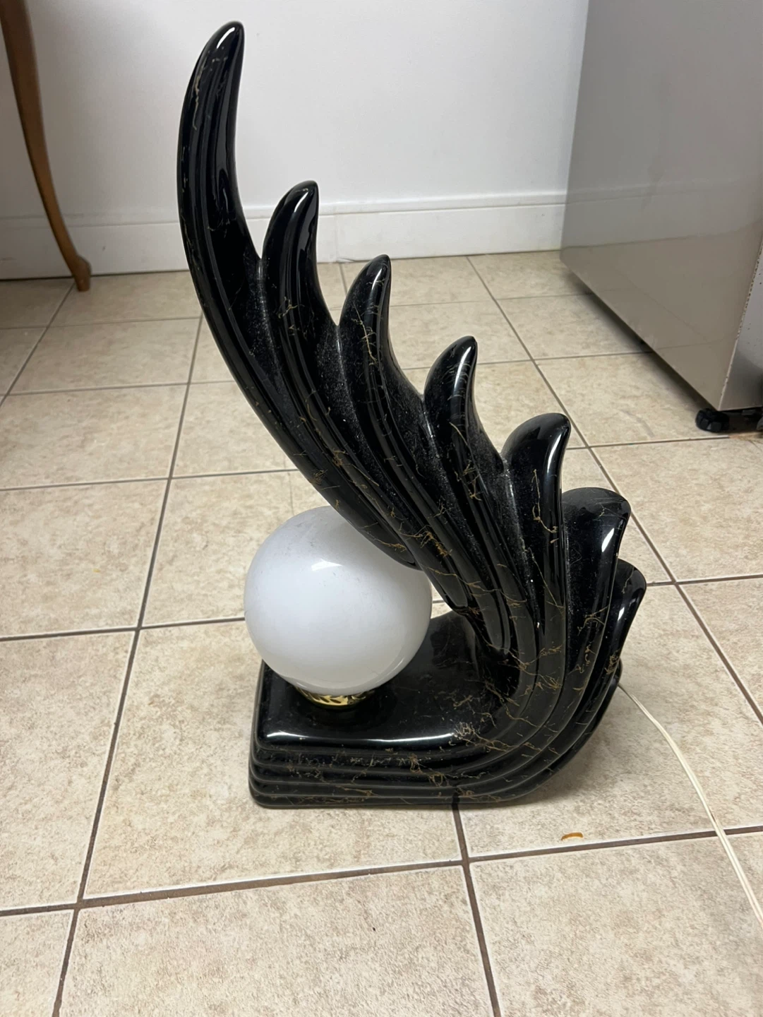 Vintage Art Deco Black Wave Table Lamp - photo 2