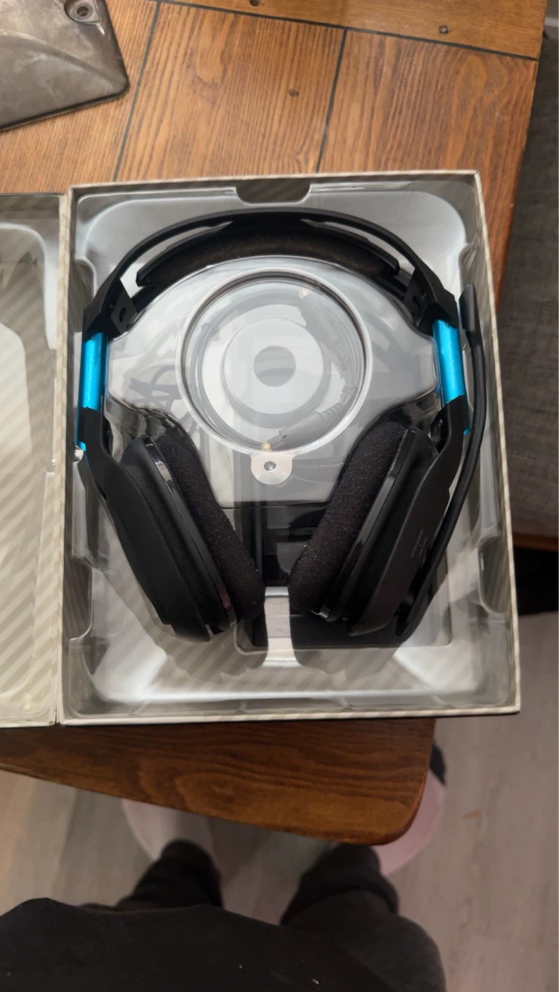 Astro A50 gaming Headset - photo 2