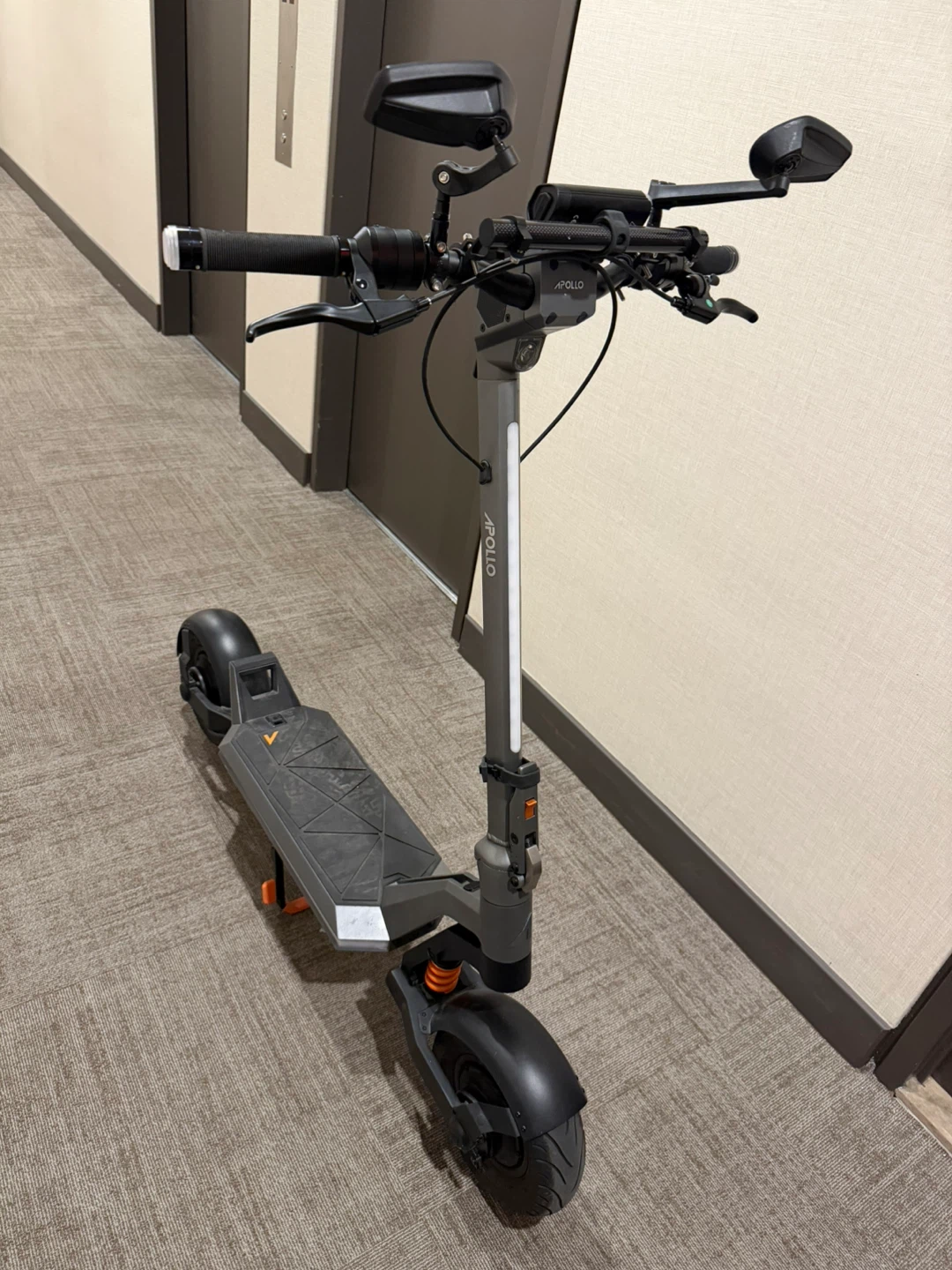 Apollo Electric Scooter Pro Model 5302 2024 - photo 3