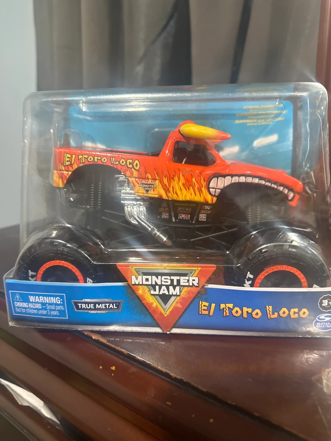 Monster jam El Toro Loco, Monster Mutt, Batman, Megalodon