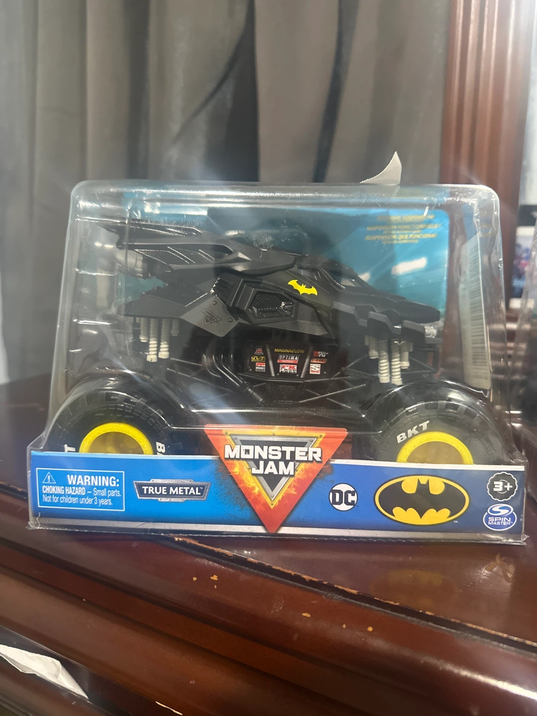 Monster jam El Toro Loco, Monster Mutt, Batman, Megalodon - photo 2