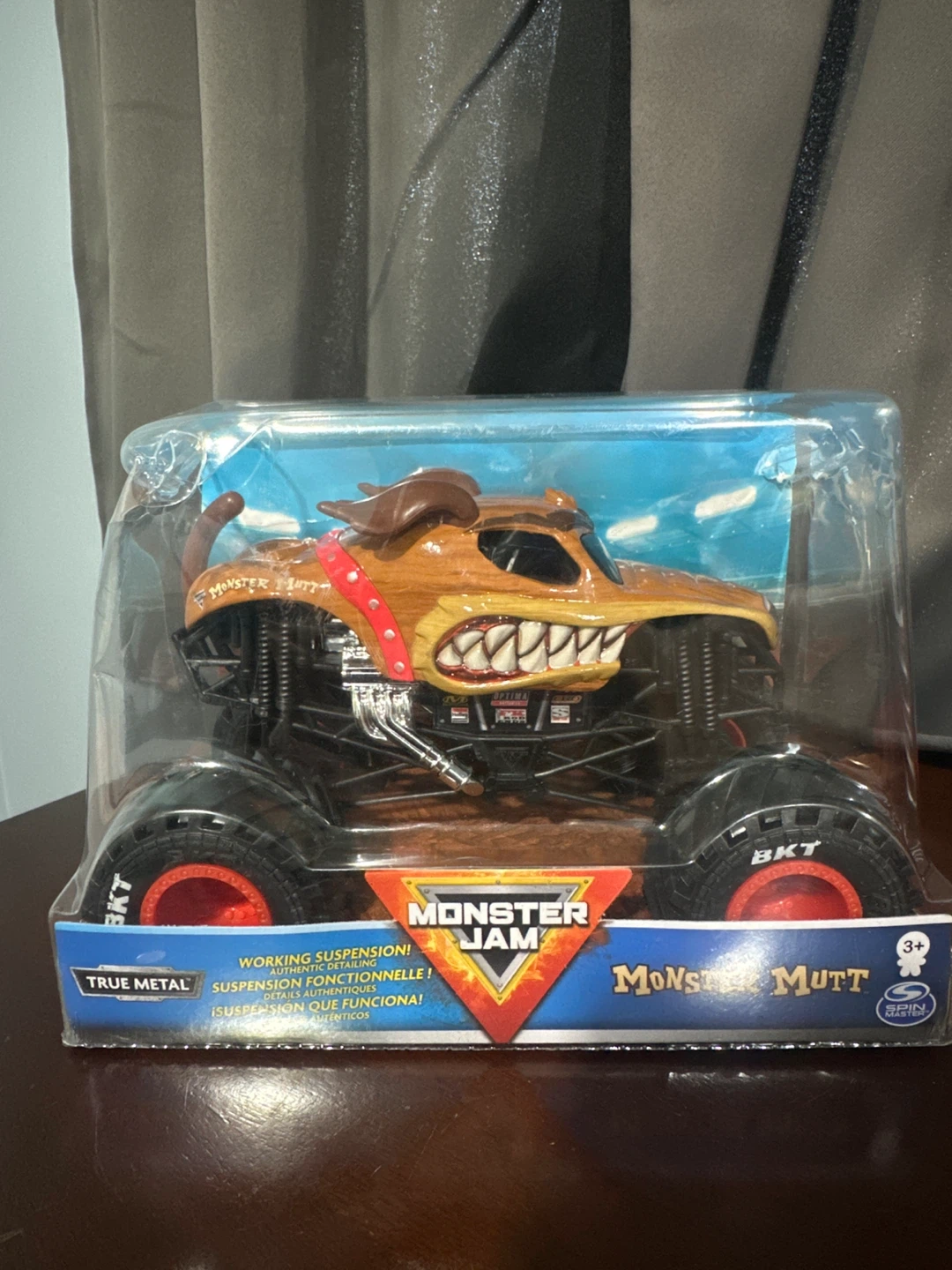 Monster jam El Toro Loco, Monster Mutt, Batman, Megalodon - photo 4