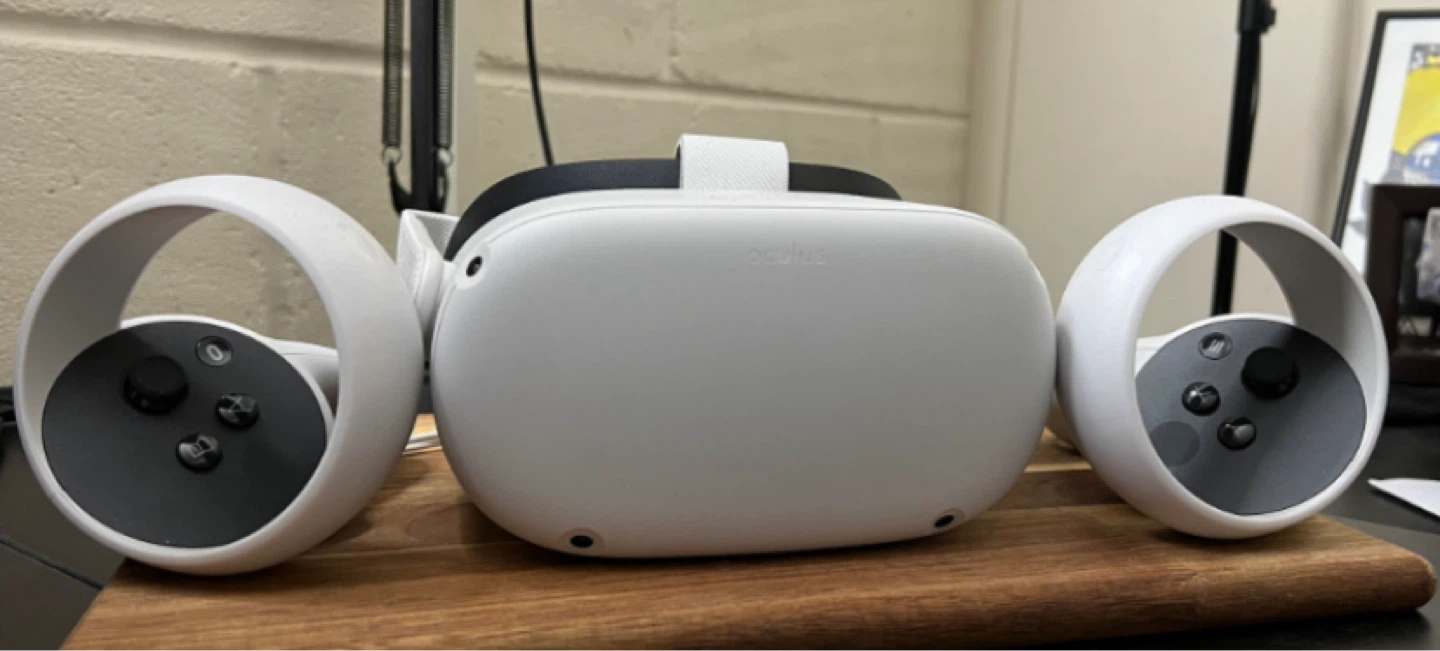 Oculus Quest 2 VR Headset with Controllers