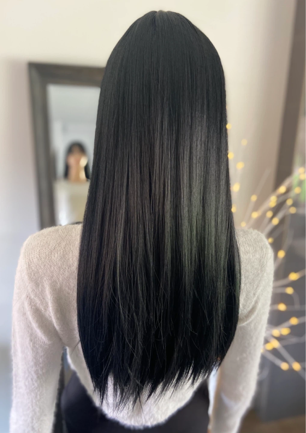 NWOT 24” Long Sleek Straight Solid Black Synthetic Wig w/ Bangs - photo 3