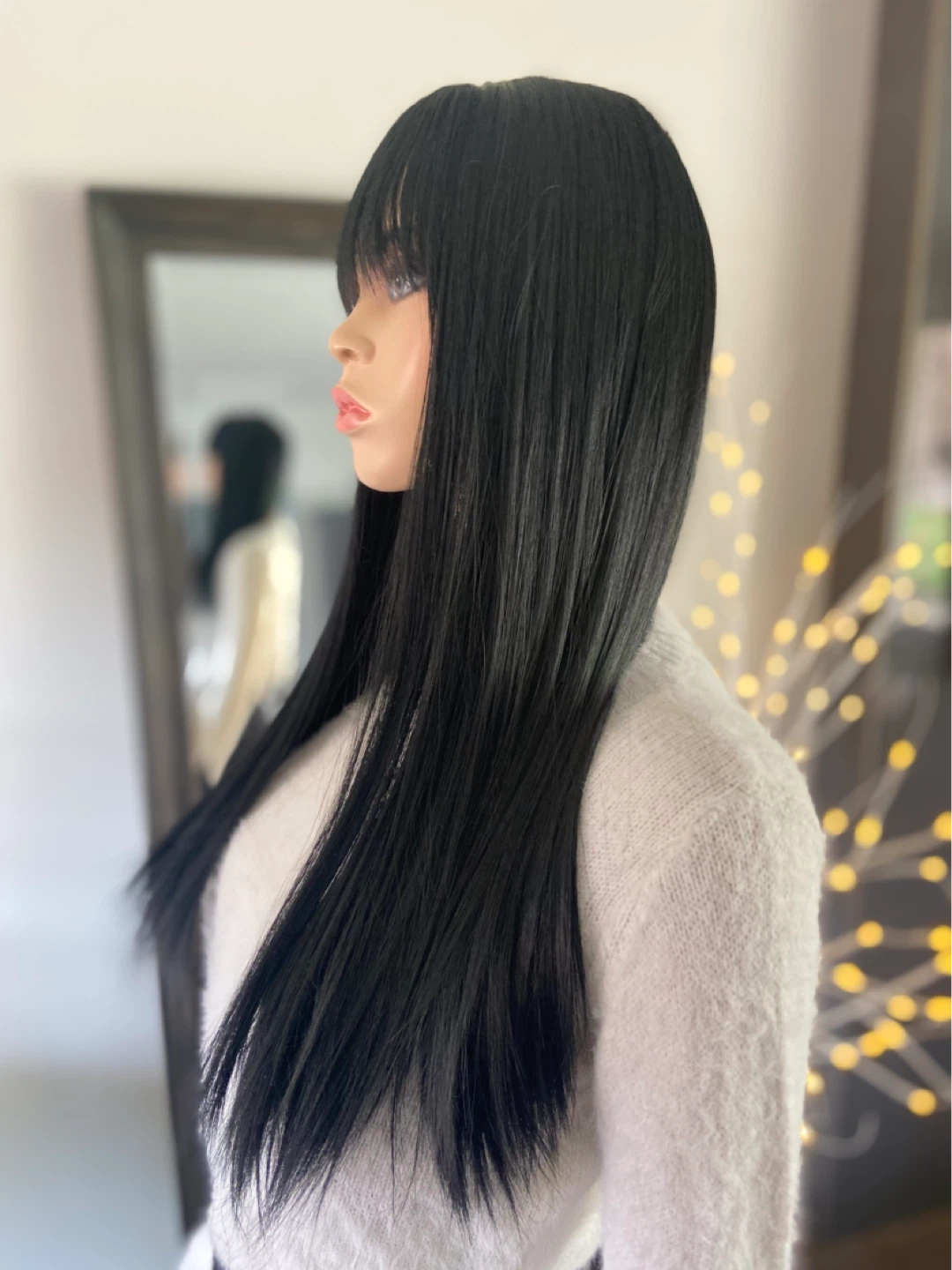 NWOT 24” Long Sleek Straight Solid Black Synthetic Wig w/ Bangs - photo 5