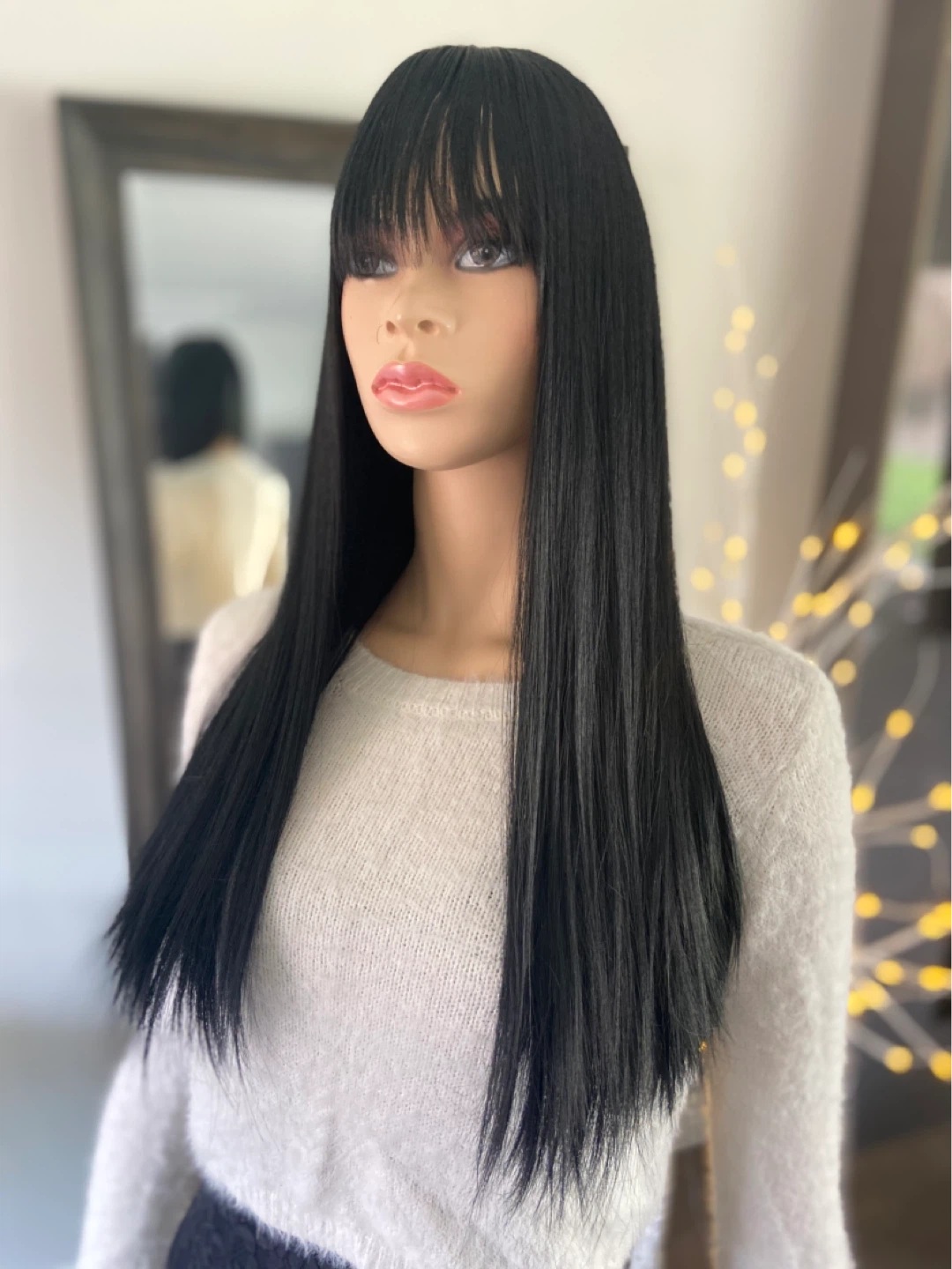 NWOT 24” Long Sleek Straight Solid Black Synthetic Wig w/ Bangs