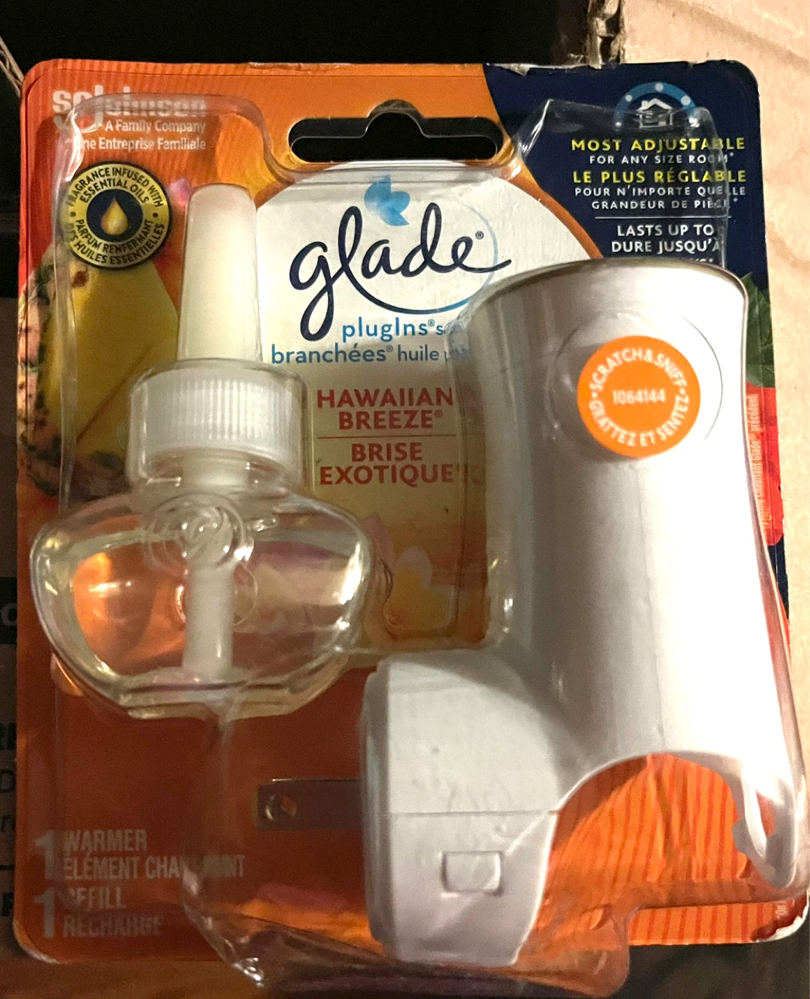 Glade Hawaiian Breeze PlugIns Scented Oil Warmer & Refill