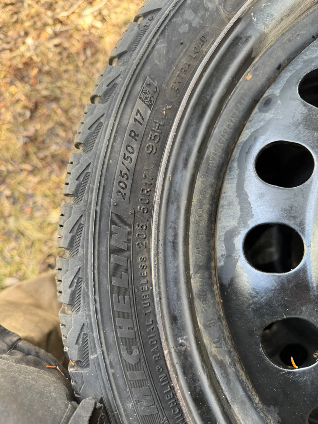 Michelin X-Ice Tires - 205/50 R 17