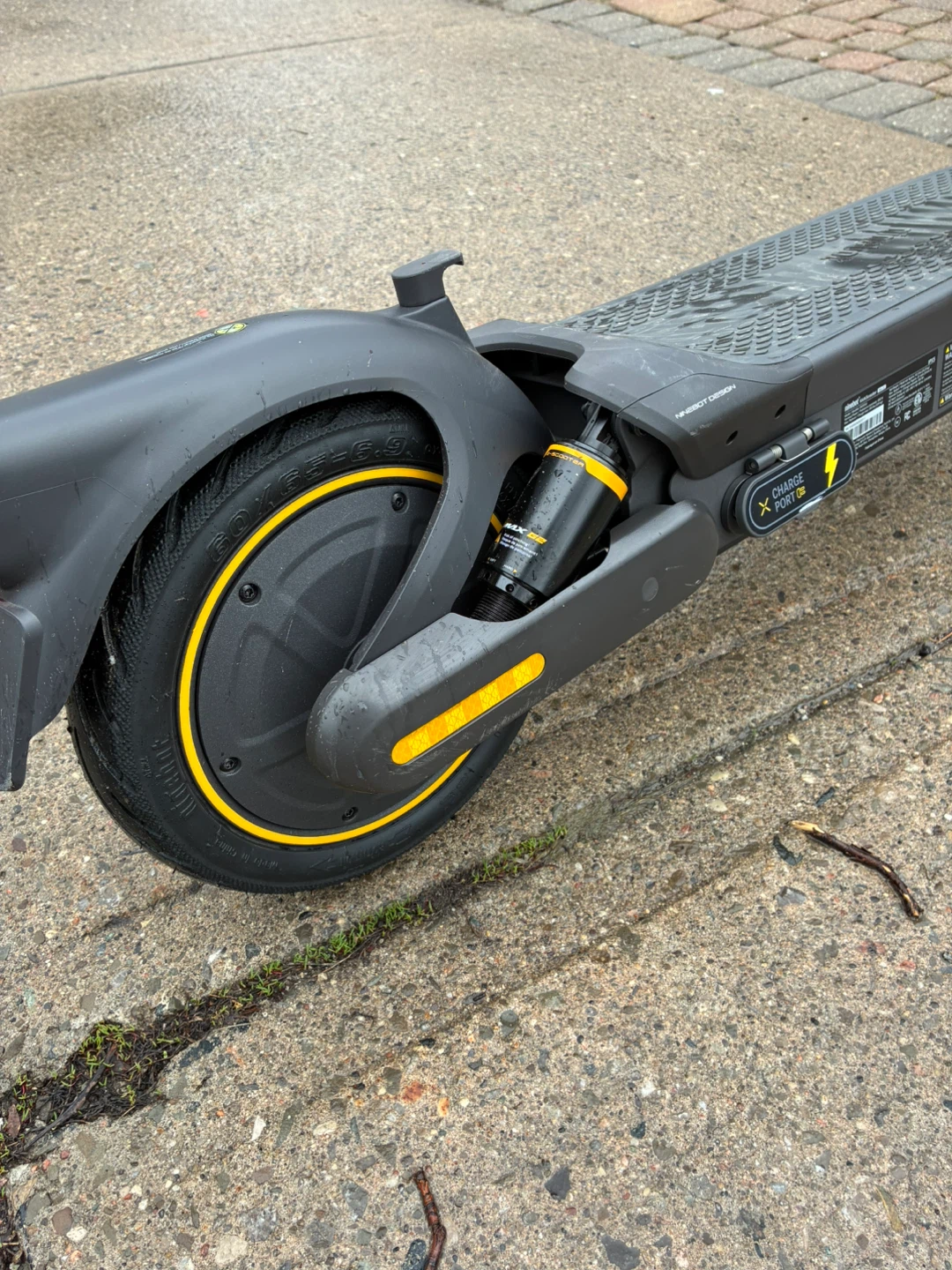 Segway Ninebot MAX G2 KickScooter Electric Scooter - photo 3