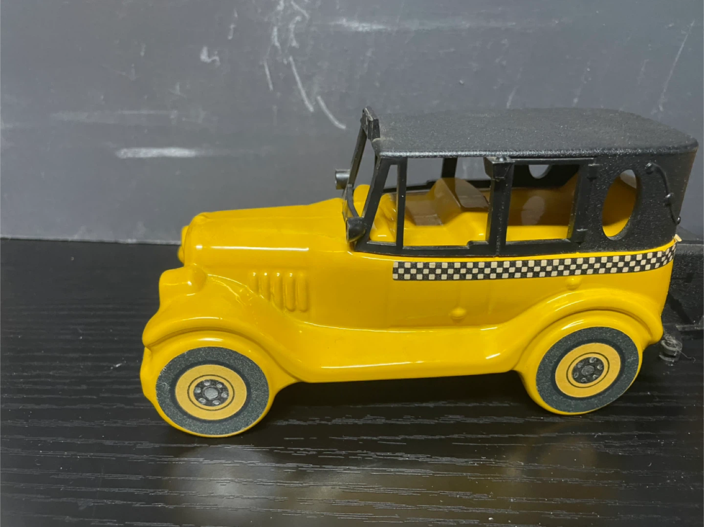 Vintage Avon 1926 Checker Cab after shave decanter with box - photo 5