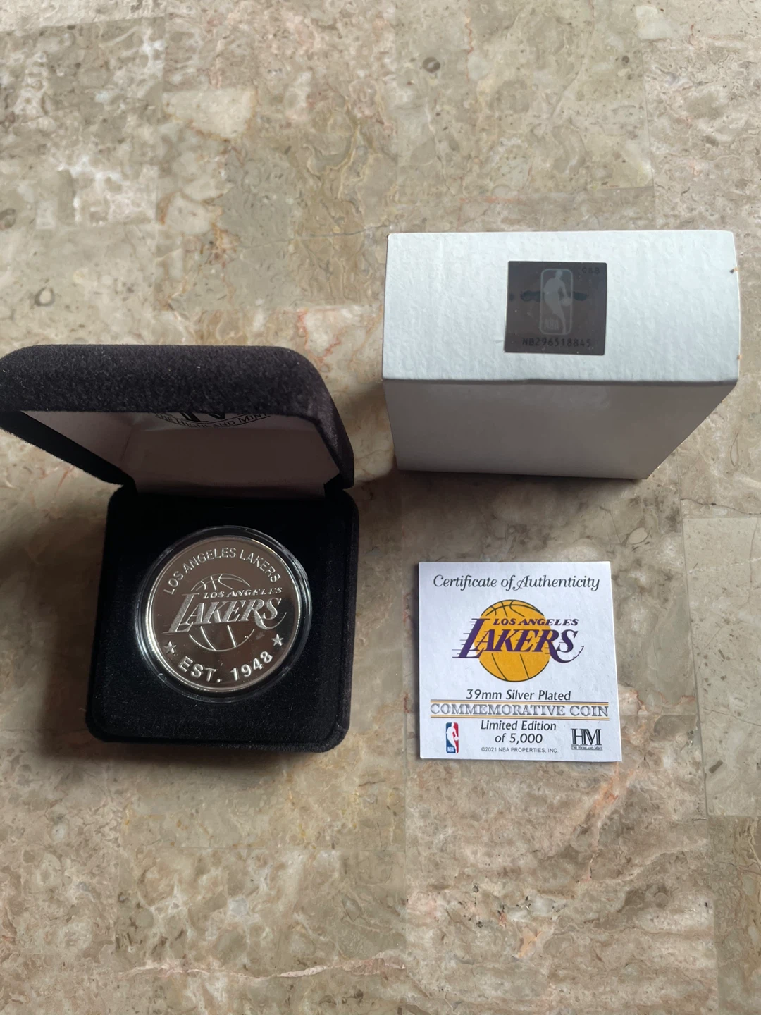 Los Angeles Lakers 39mm Silver Plated Commemorative Coin