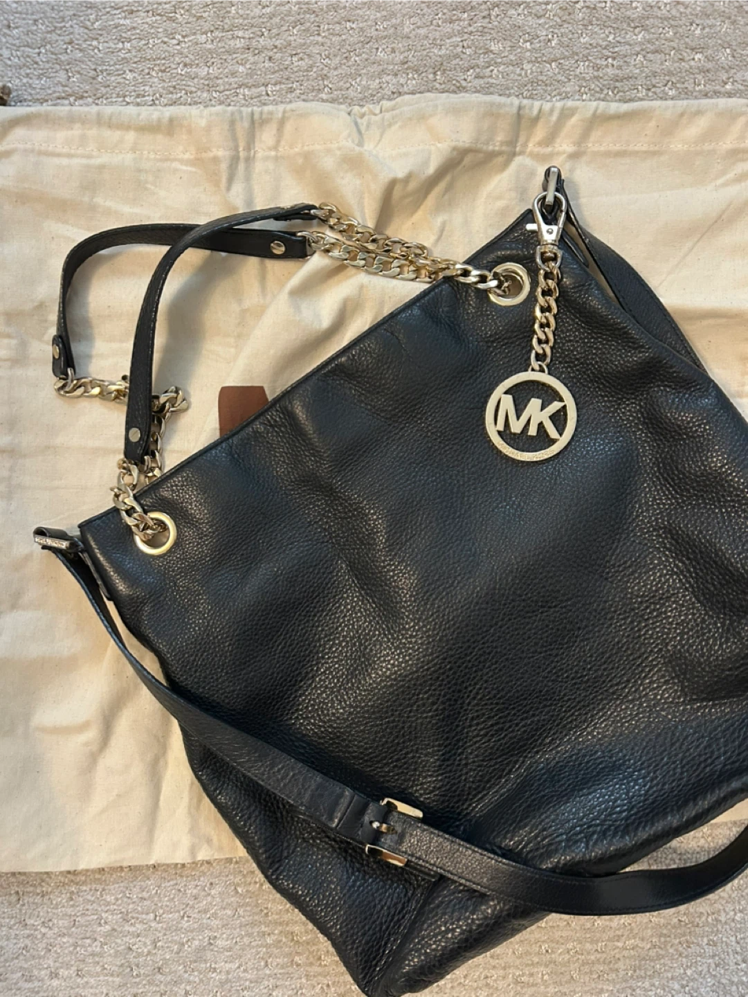 Michael Kors Black Leather Shoulder Bag - photo 3