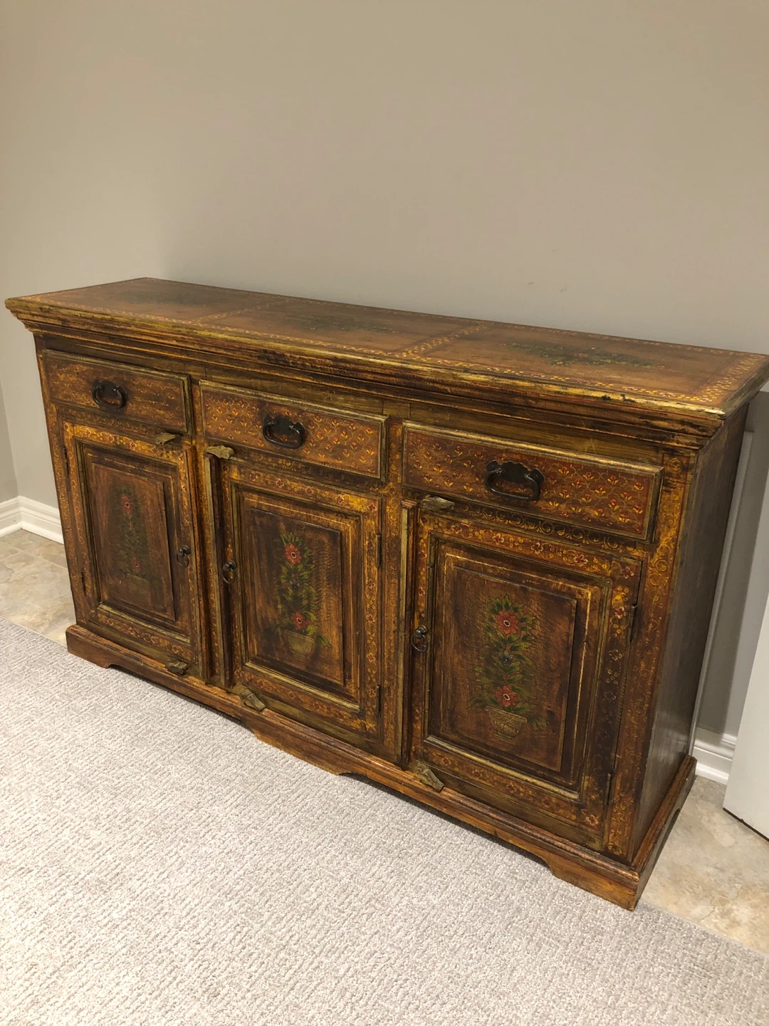 Painted Sideboard Cabinet with 3 Drawers and 3 Doors