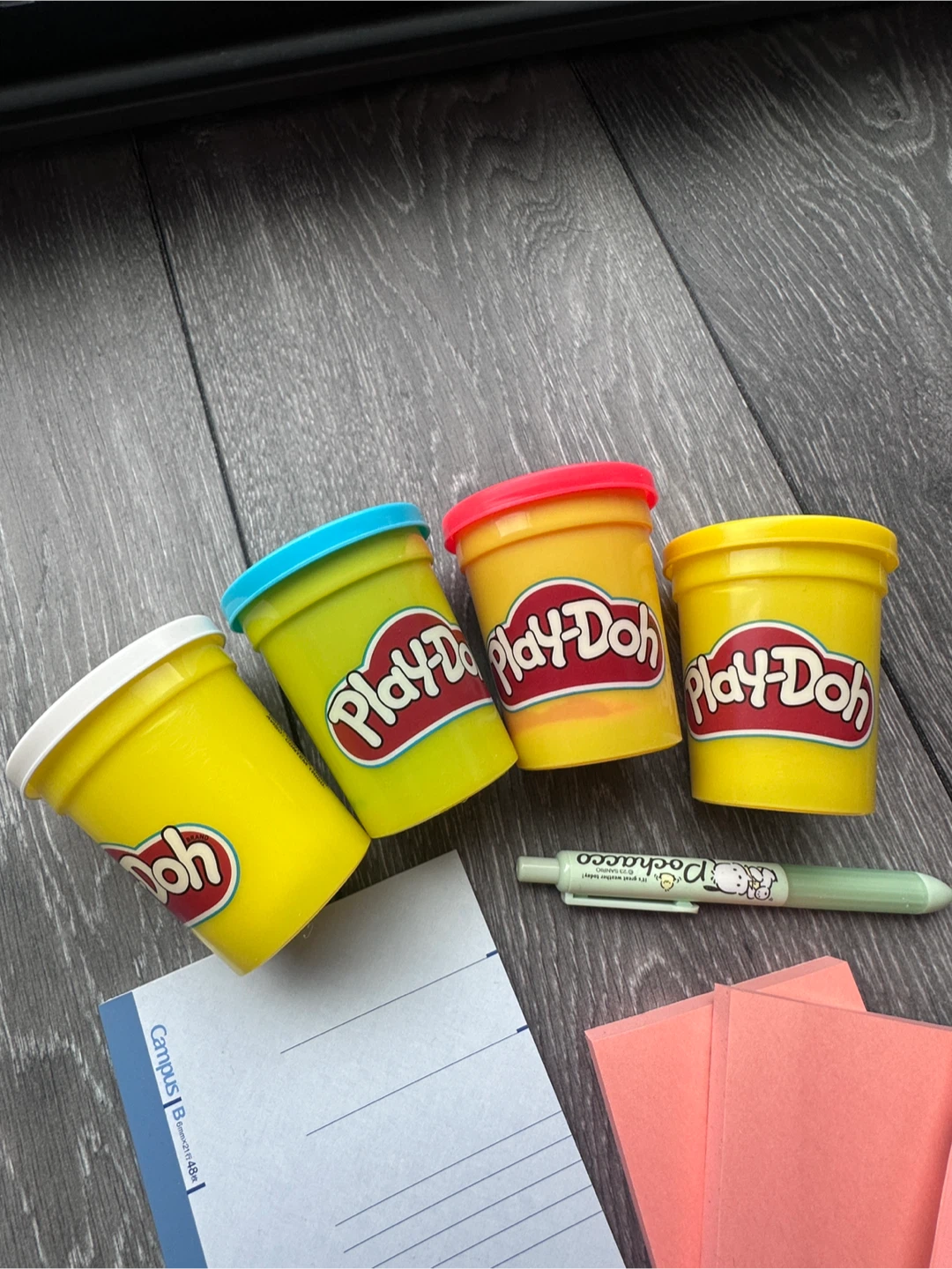All for $5! Play-Doh 4-Pack & Stationery Set - photo 4