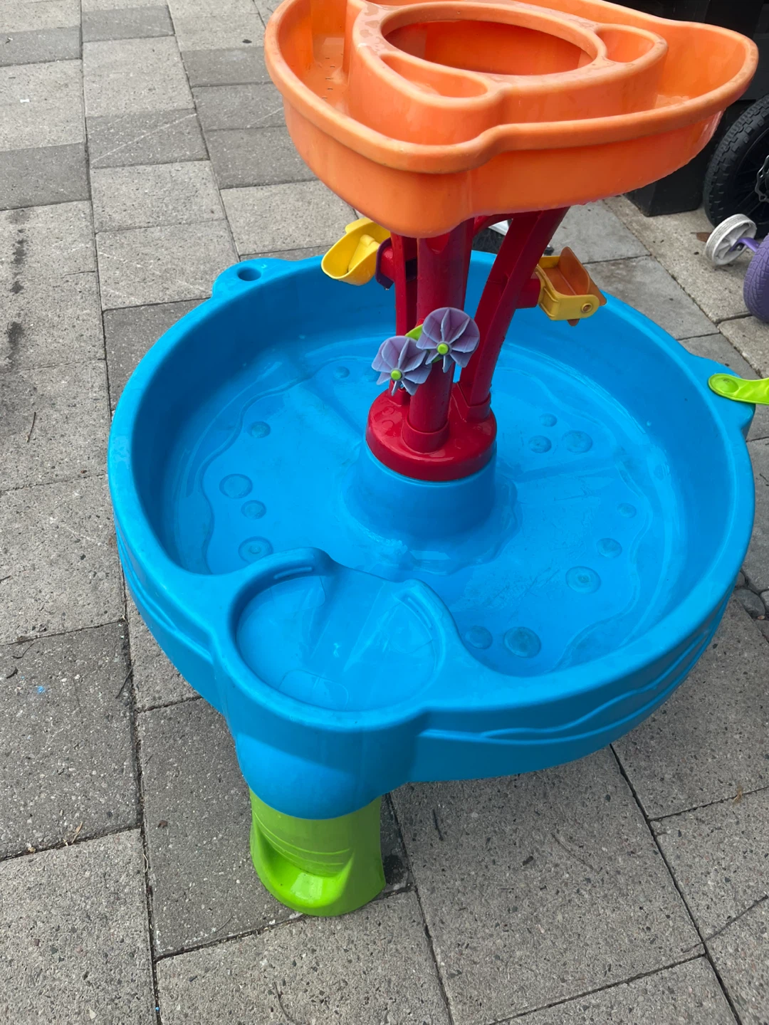 Step2 Water Table - photo 2