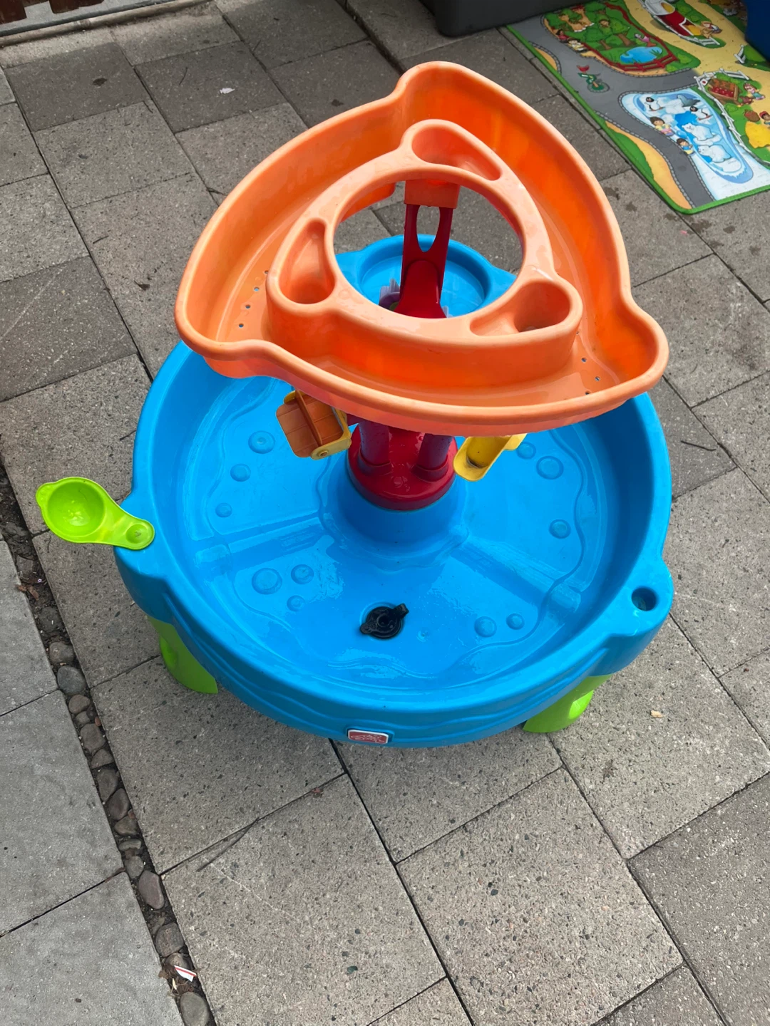 Step2 Water Table - photo 5
