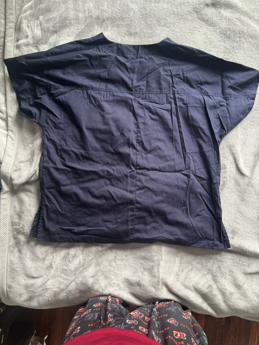 MOBB Navy Scrub Top and Pants Set - photo 3
