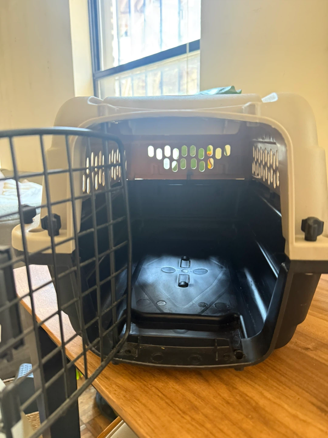 Pet Carrier (cat or small dogs) - photo 4