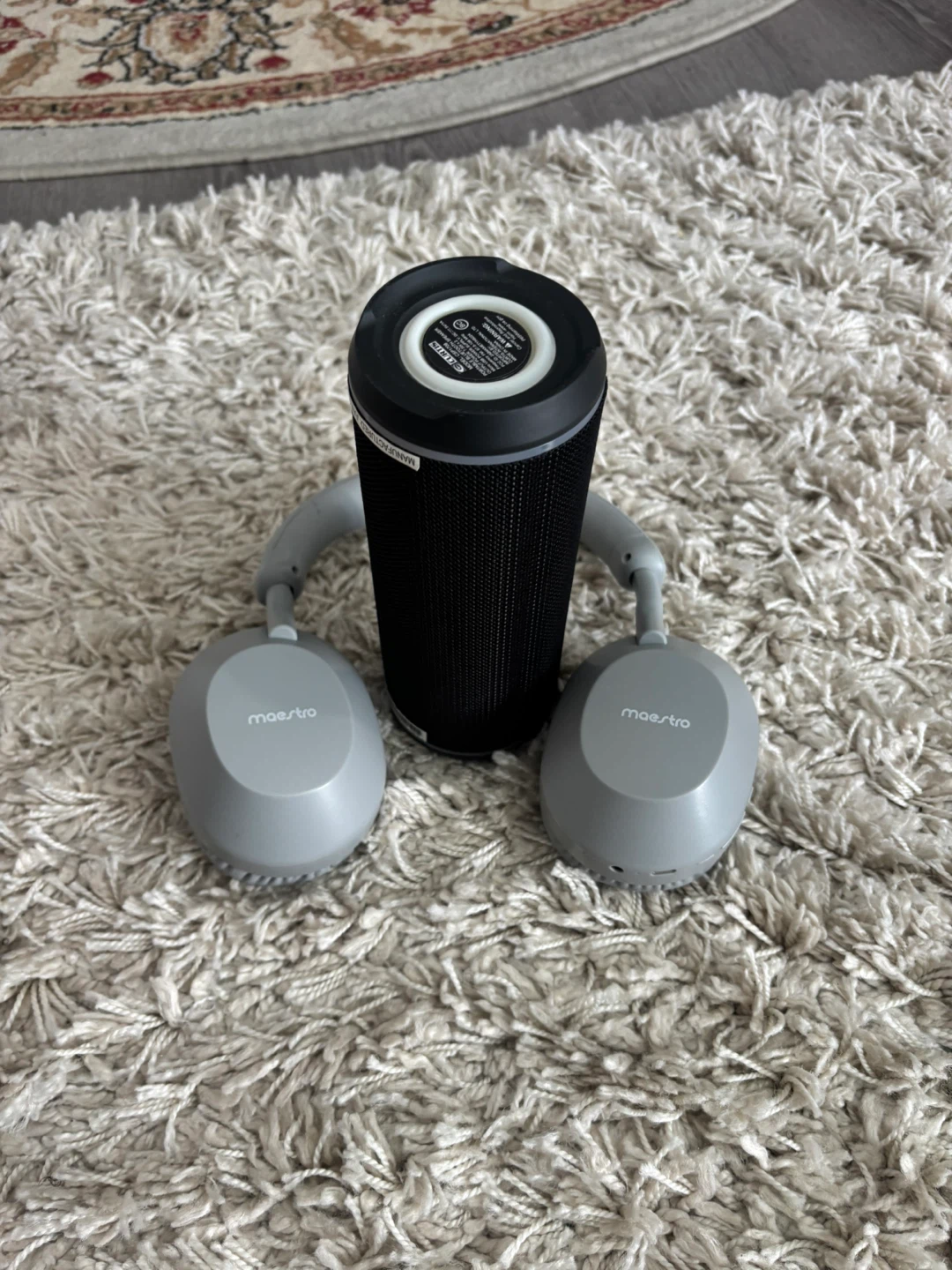 Maestro Bluetooth Speaker and Headphones Set