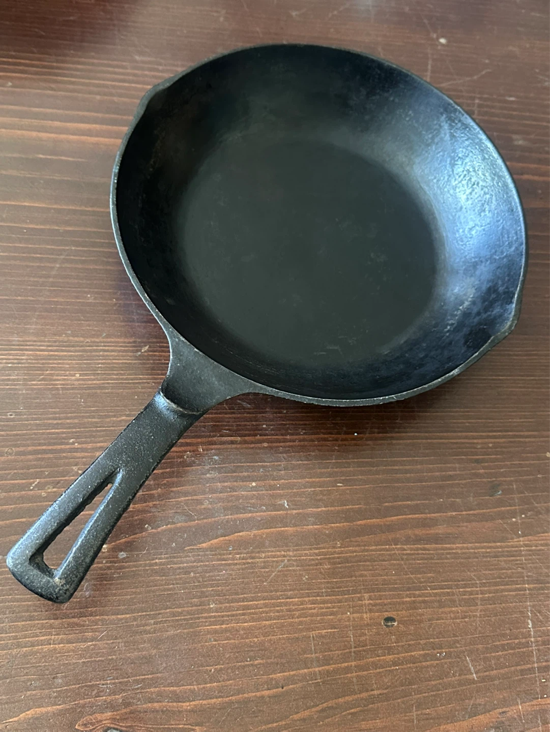 Antique Wagner 9” Cast Iron Chief Skillet with Thumbprint