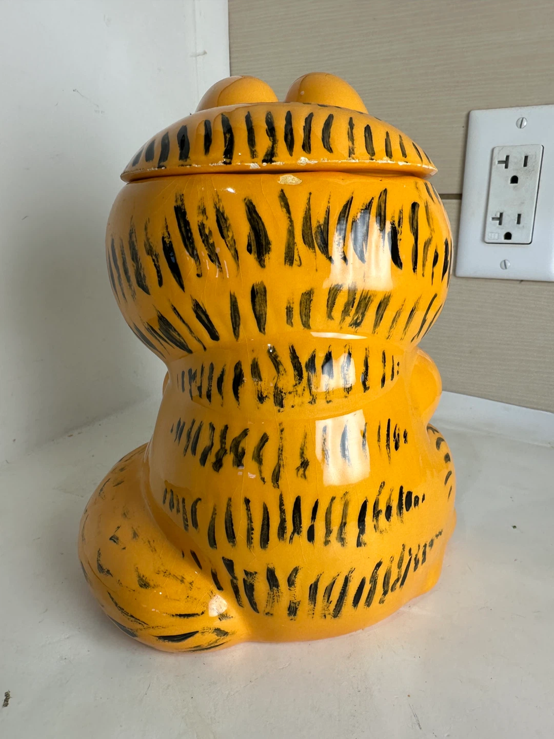 Vintage Hand Painted Ceramic Garfield Cookie Jar - photo 5