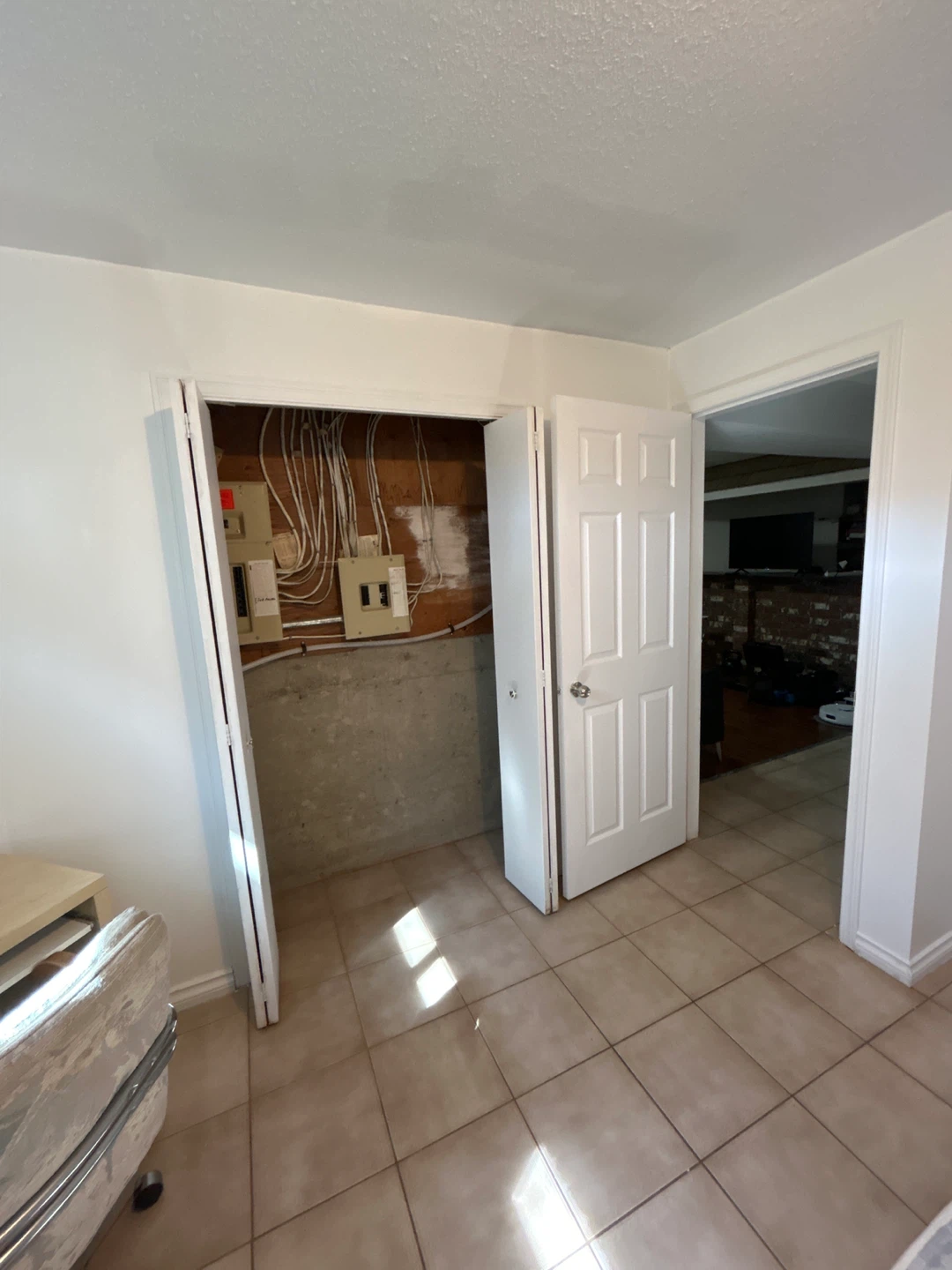 Private room for rent - photo 3