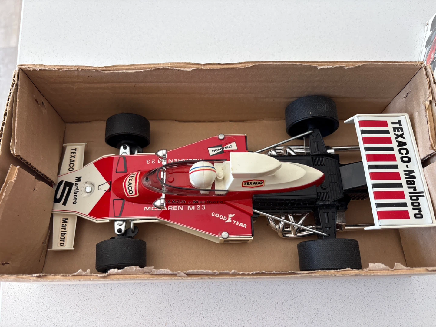 Formula 1 Racing Car - McLaren M23 (Texaco-Marlboro) - photo 3