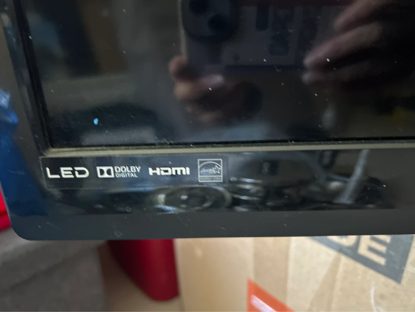 Emerson 32" LED TV - photo 2