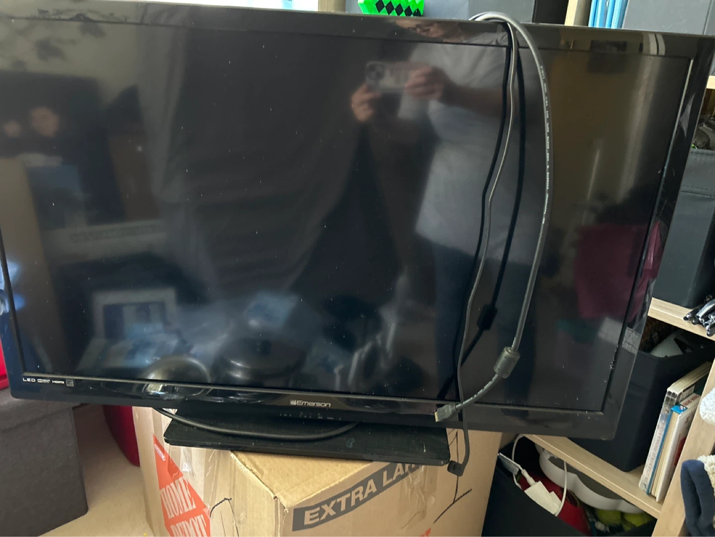 Emerson 32" LED TV