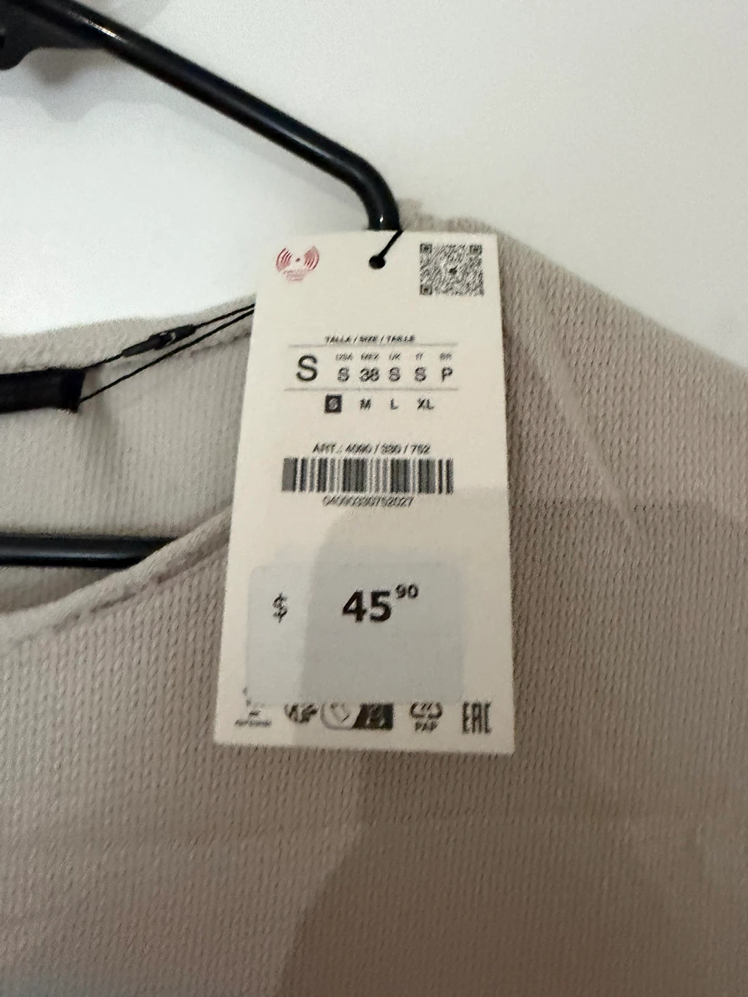 Zara Sleeveless Graphic T-Shirt - photo 2