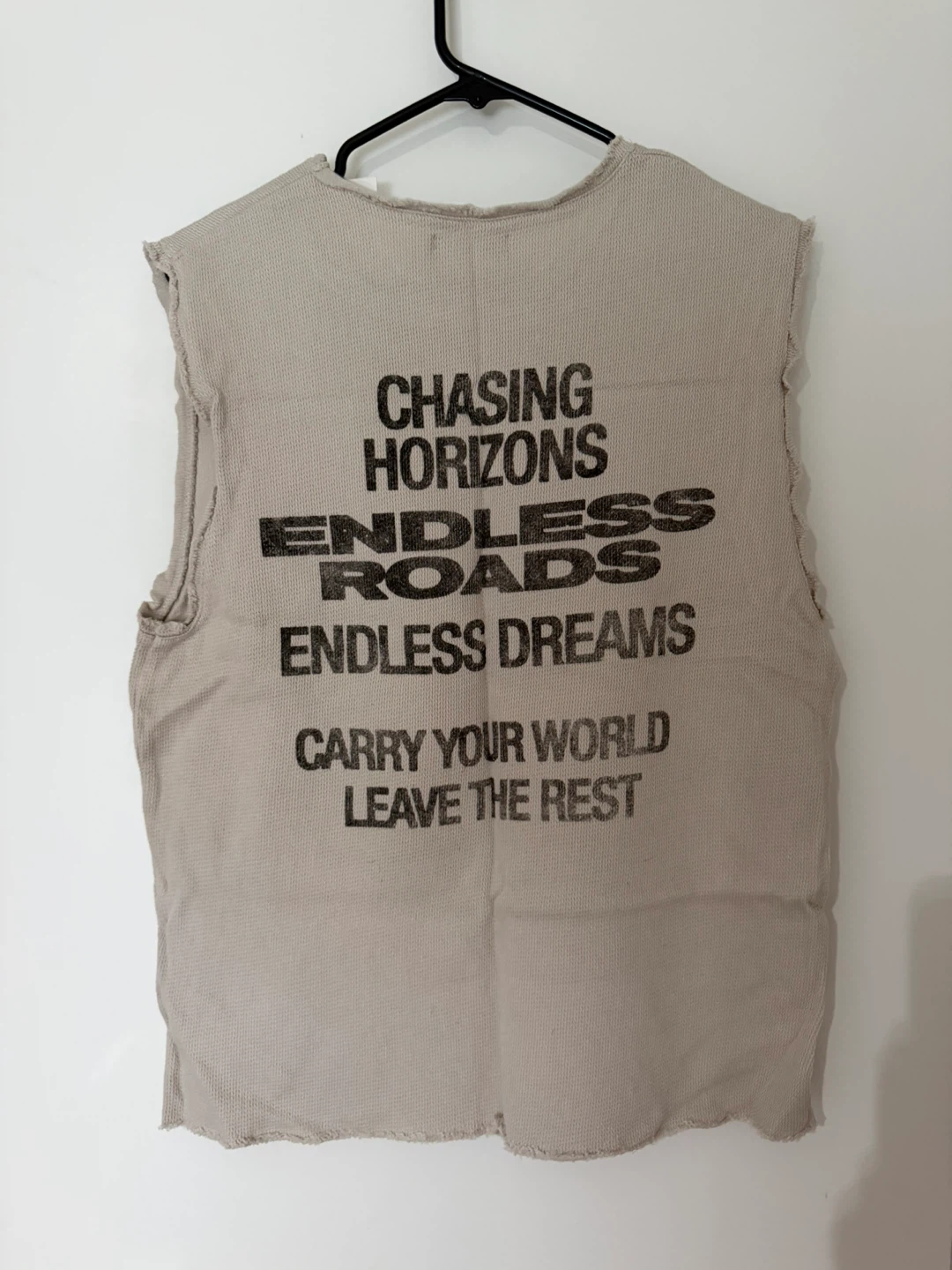 Zara Sleeveless Graphic T-Shirt - photo 4