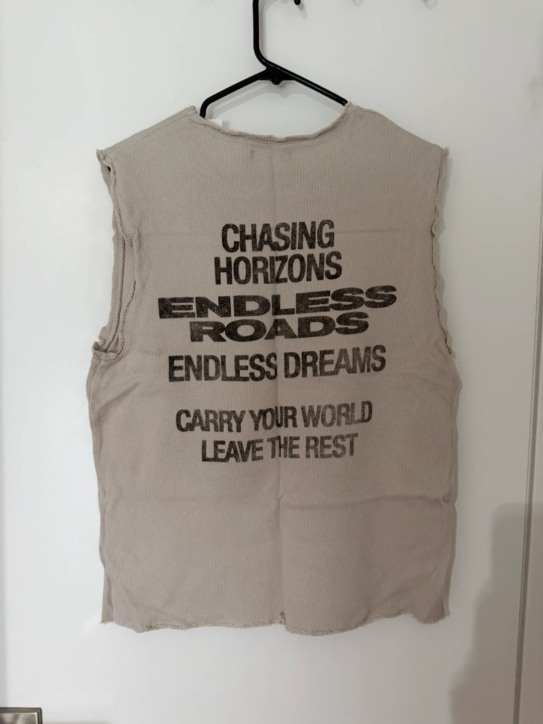 Zara Sleeveless Graphic T-Shirt - photo 3