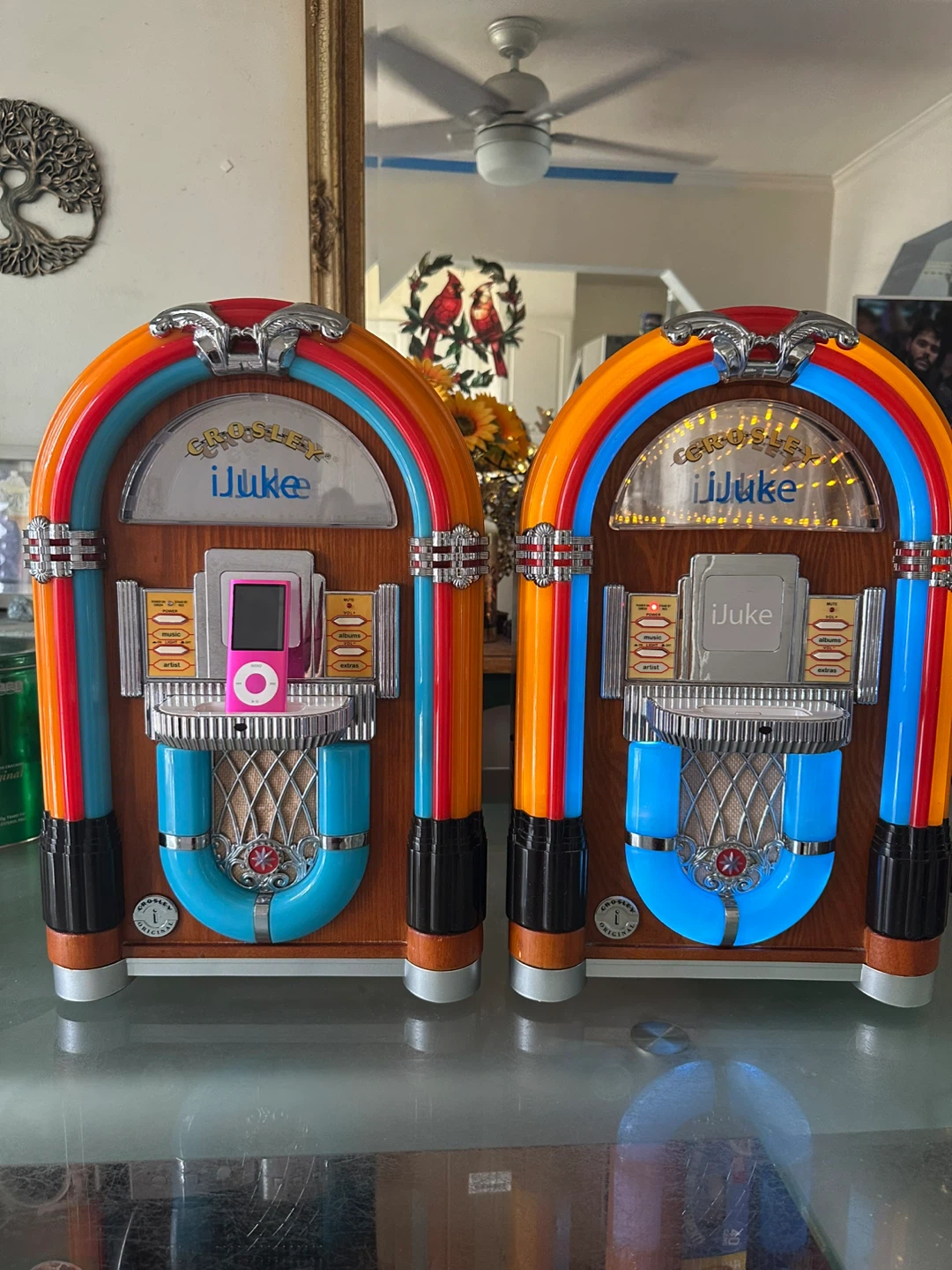 Crosley iJuke Jukebox Apple iPod player