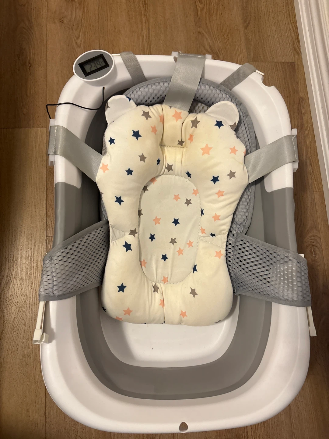 Collapsible Baby Bathtub with Digital Thermometer