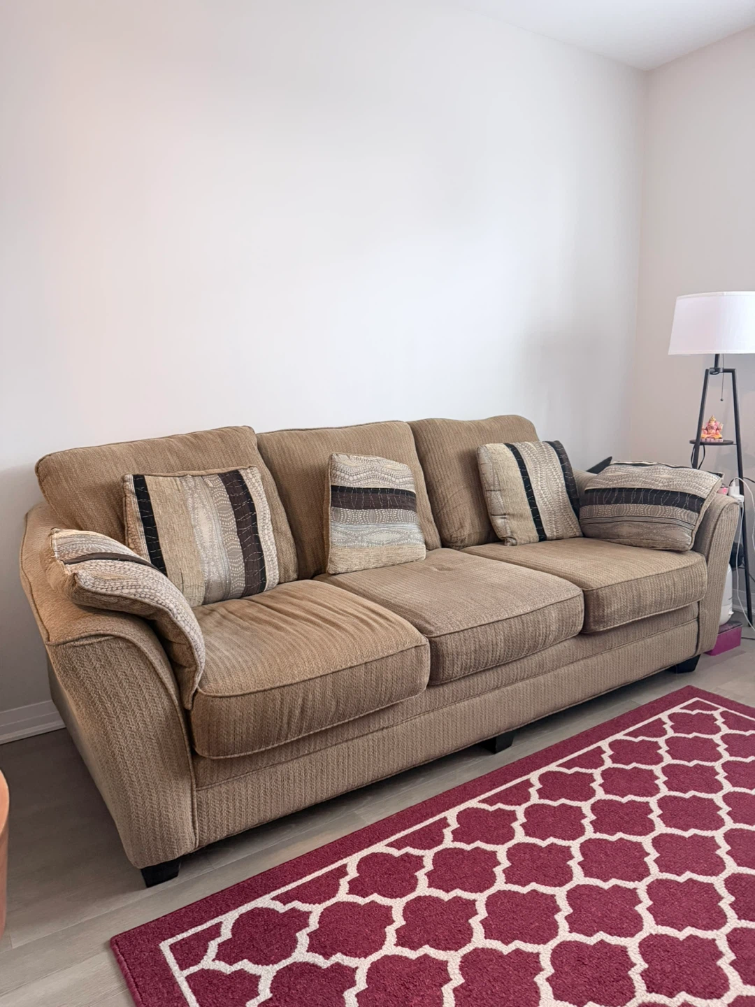 Brown 3-Seater Sofa with Throw Pillows