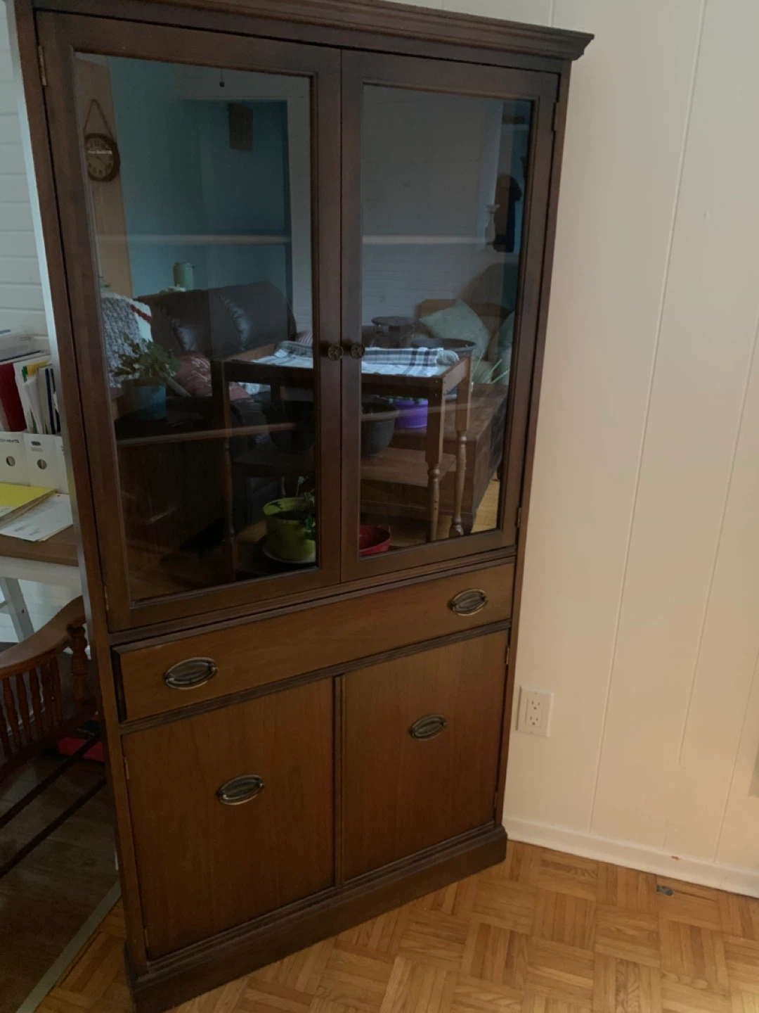 Corner Cabinet with Glass Doors - photo 3