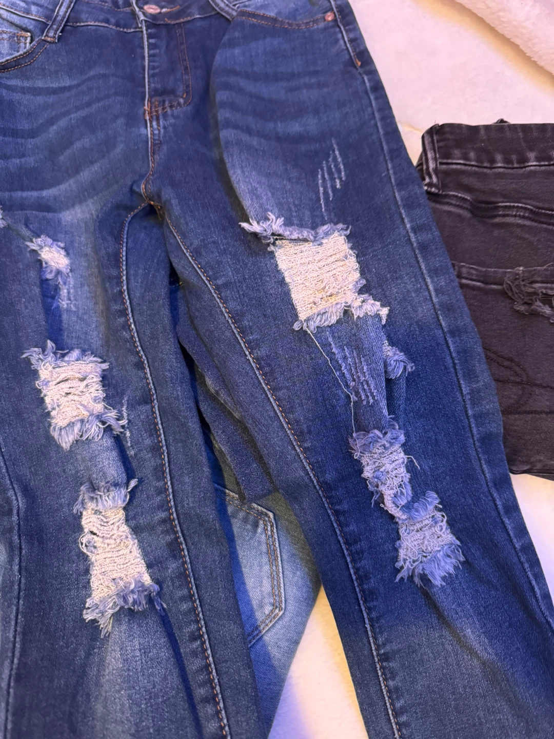 Bundle of 4 Pairs of Women's Jeans - photo 3