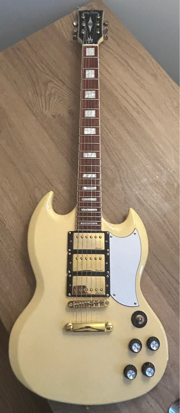 HARLEY BENTON SG ELECTRIC GUITAR