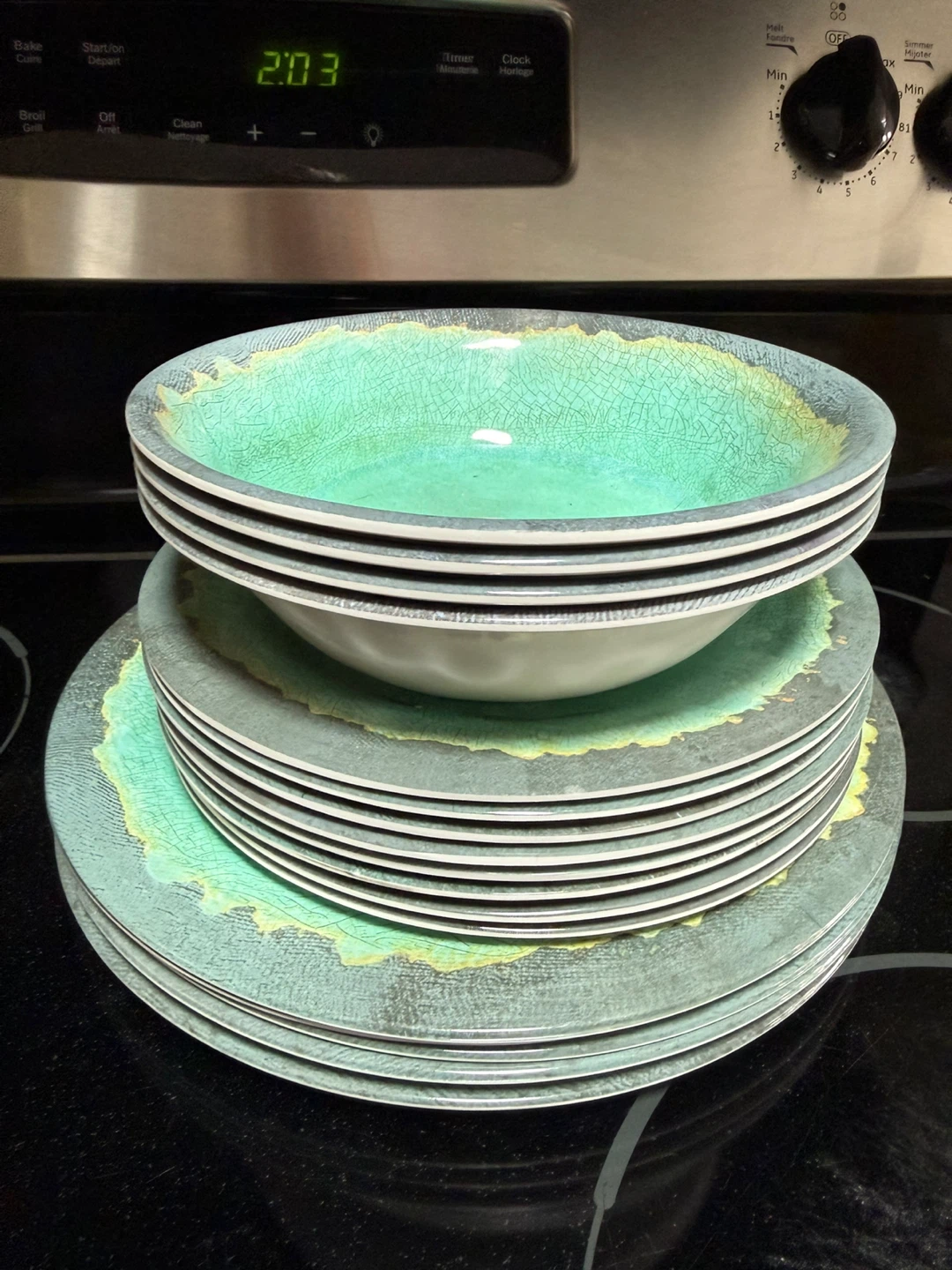 Plastic Dinner Plates and Bowls