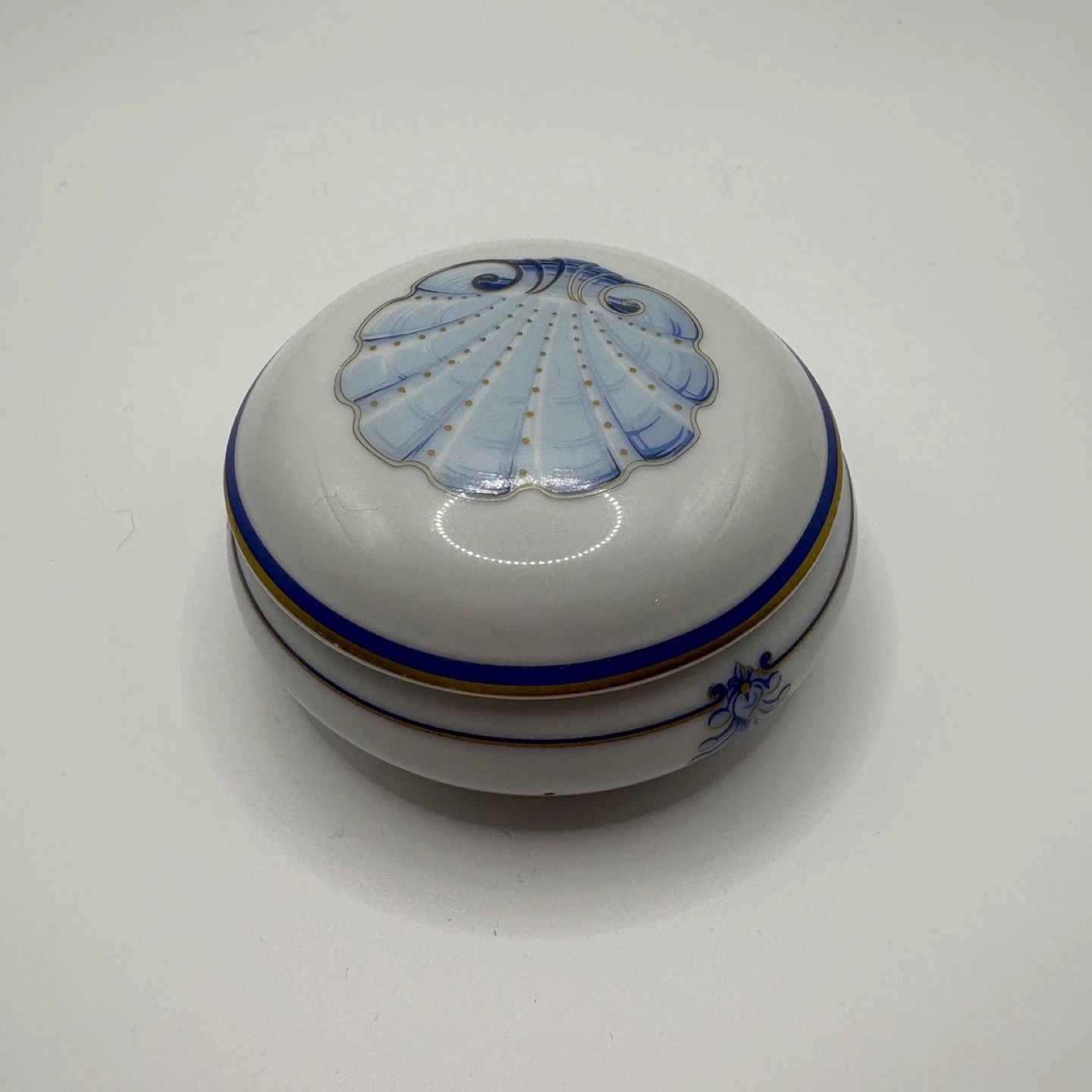 Tiffany & Co. Limoges France Shell and Thread Small Trinket