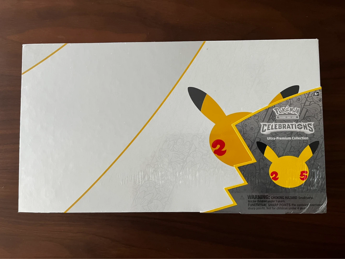 Pokemon Celebrations Ultra Premium Collection Box