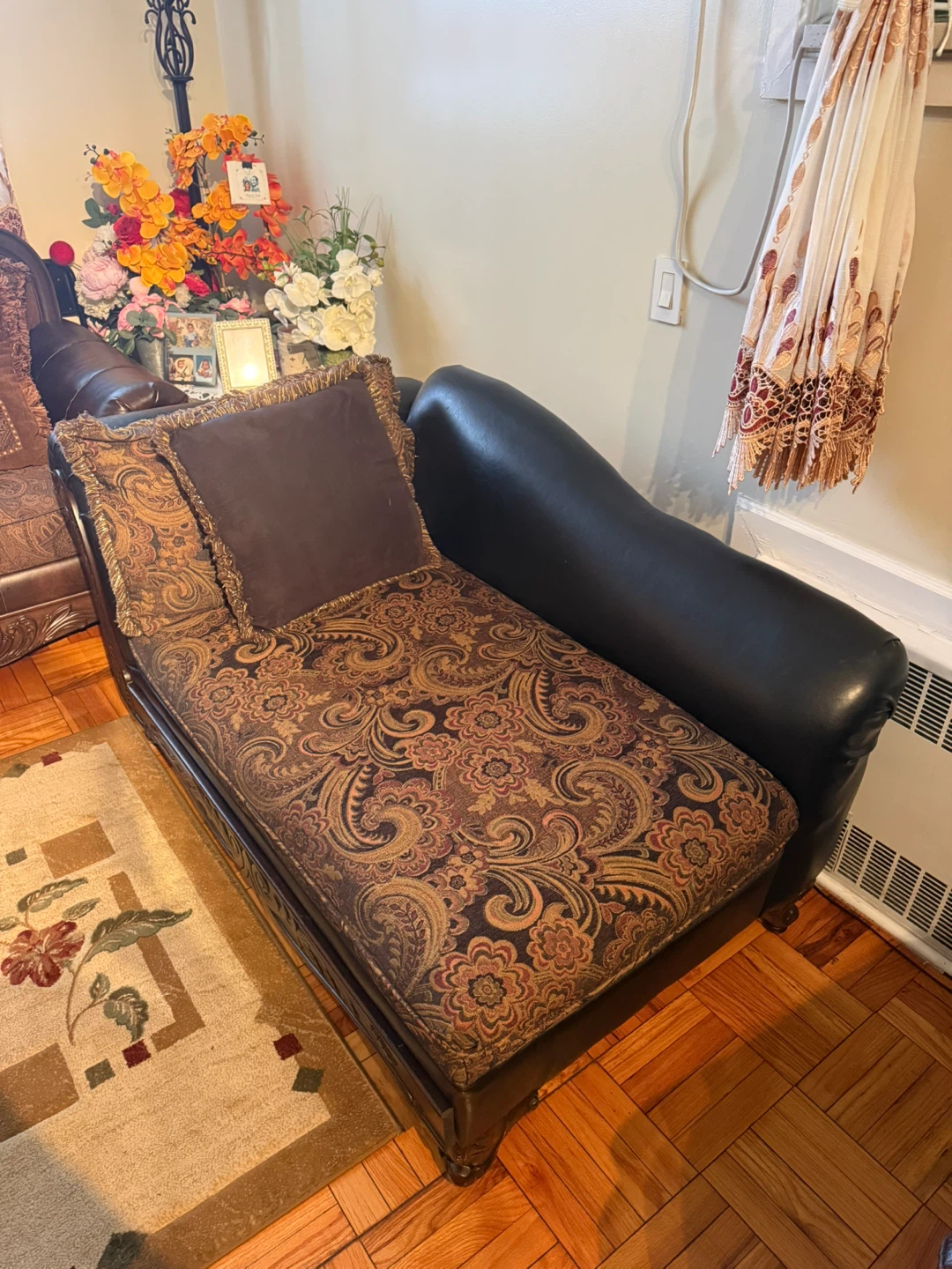 Chaise Lounge Chair with Ornate Wood Frame