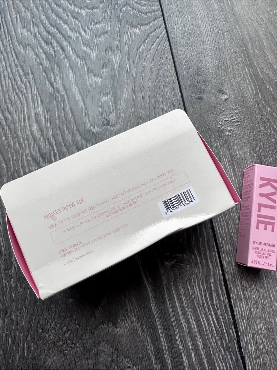 Both for $5! NEW Kylie Jenner Liquid Lipstick (1 mL) & Puff - photo 4