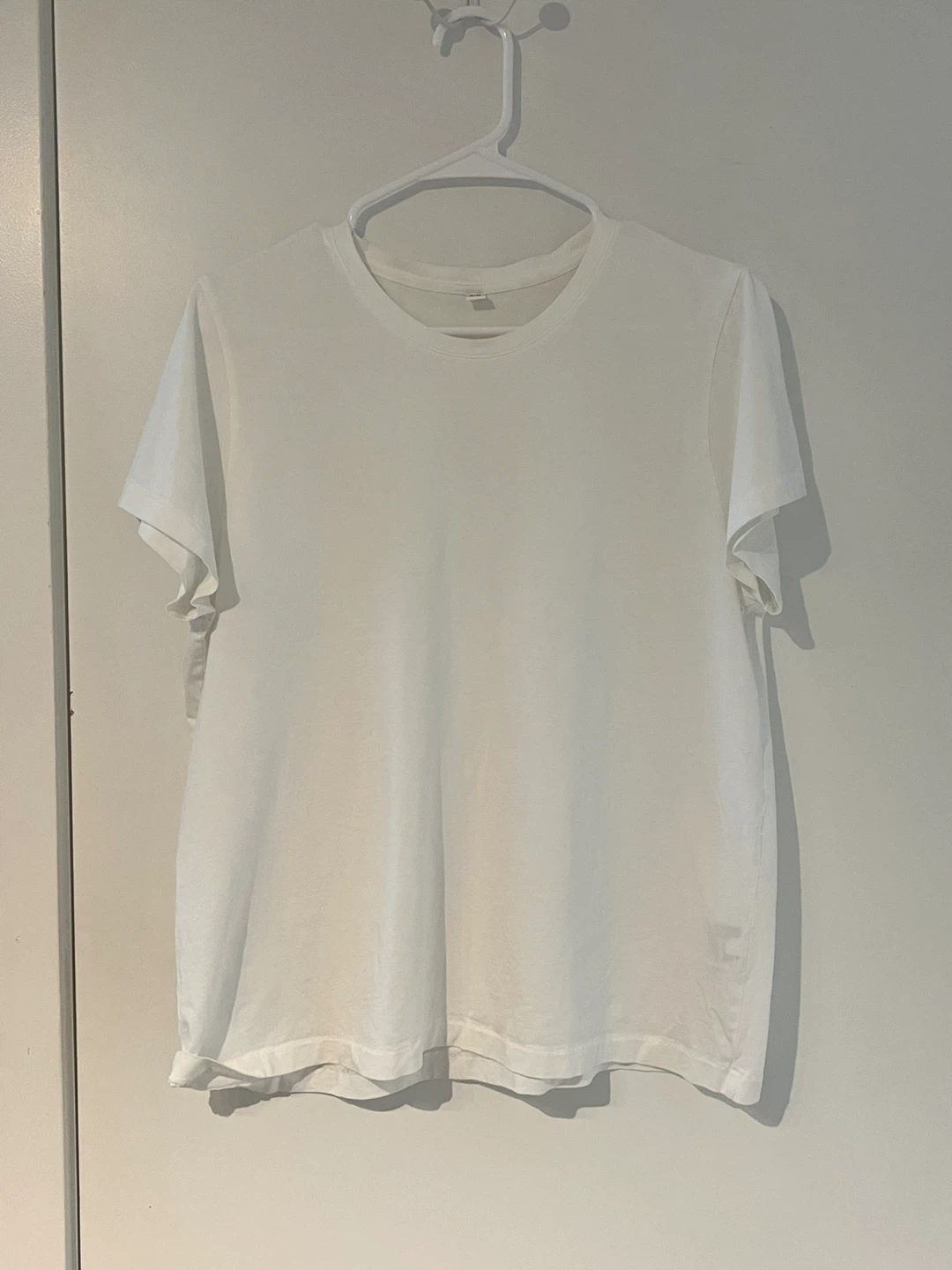 New Uniqlo Women White T-Shirt XL