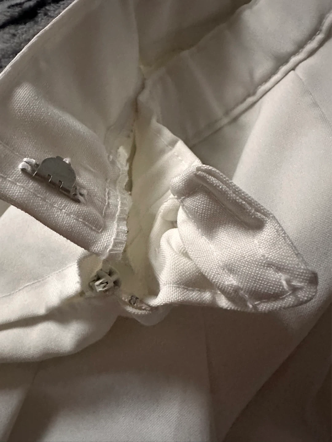White pleated skirt - photo 2