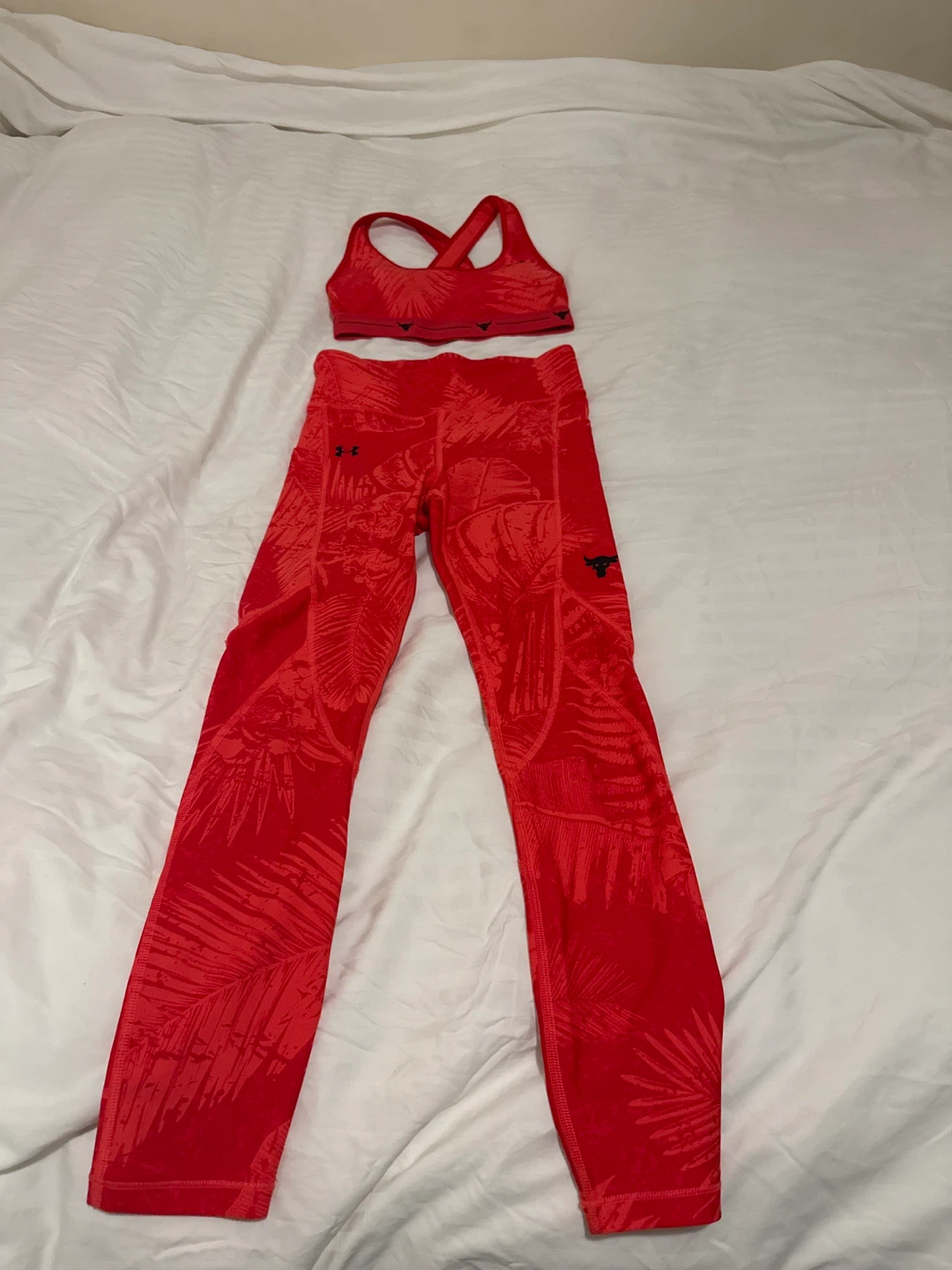 Under Armour Project Rock Red Sports Bra & Leggings Set