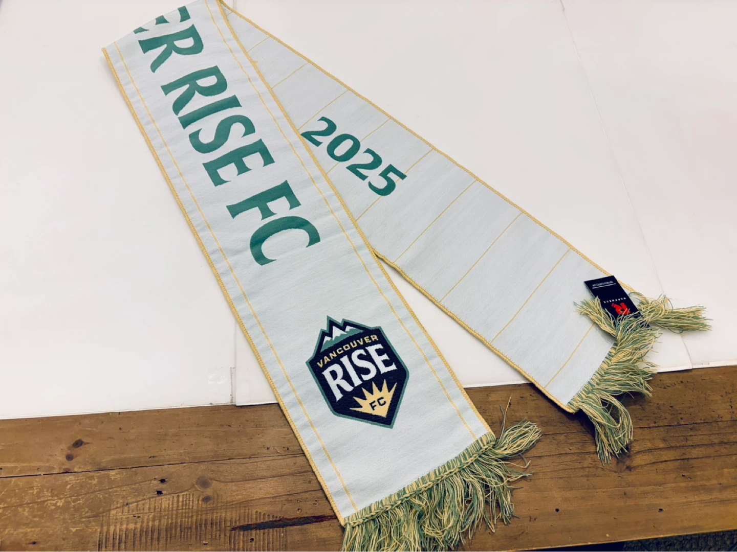 BNWT Vancouver Rise 2025 Team Winter Scarf 64” - photo 2