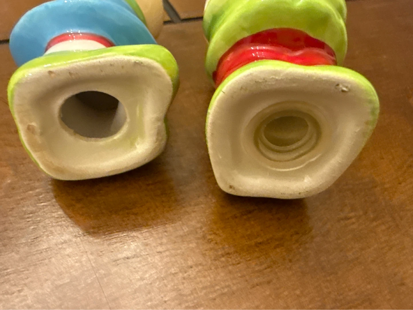 Ceramic Elf Salt and Pepper Shakers🥕 - photo 3