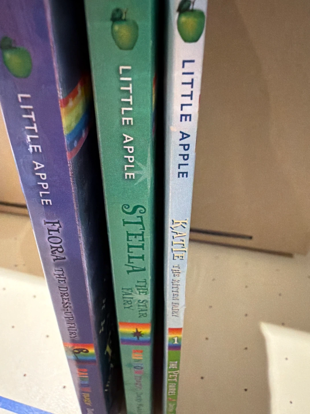 3 Rainbow Magic Children's Books (Set of 3) - photo 3